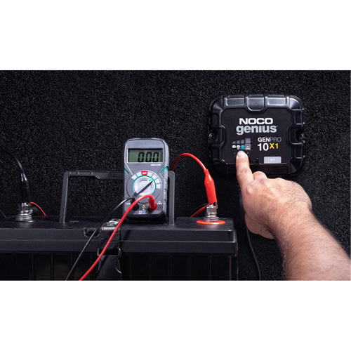 NOCO GENPRO10X1 Chargeur de batterie embarqu&eacute; &agrave; 1 sortie de 10 amp&egrave;res GenPro10X1 Genius