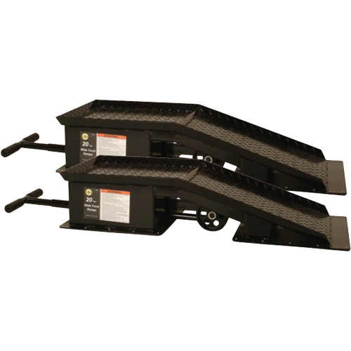 Omega Lift 93201 Rampes larges pour camions lourds avec longue poign&eacute;e en T, Capacit&eacute; 40 000 lb, 45" lo, 18" la, Hauteur de 9-19/50"
