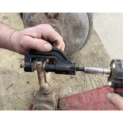 LISLE 41840 Presse-axe de tige de r&eacute;gleur de jeu pour camions de classes 6 &agrave; 8