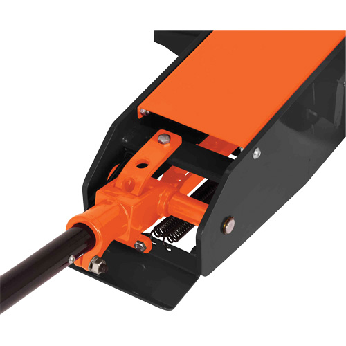 Strongarm 030435 Long Chassis Service Jack, 6 Ton(s) Capacity, 5-9/10" Lowered, 25-3/5" Raised, Manual Hydraulic