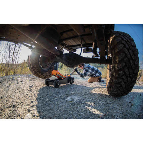 Strongarm 030605 Off-Road Floor Jack, 3 Ton(s) Capacity, 5-9/10" Lowered, 21-13/50" Raised, Manual Hydraulic