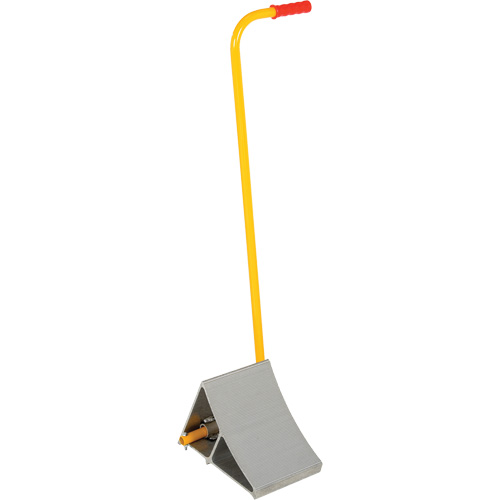 Vestil EALUM-7-H Cale de roues en aluminium avec poign&eacute;e, 7" la x 11-7/8" p x 7-11/16" h
