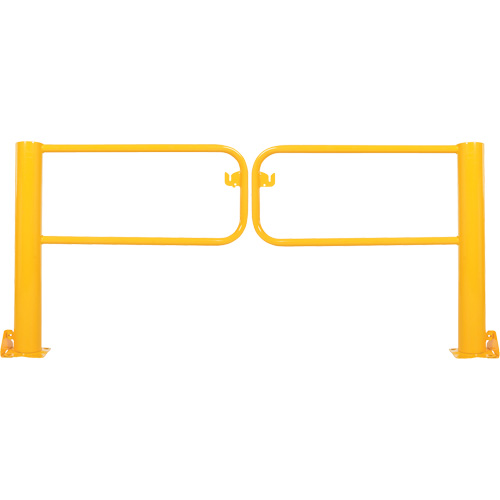 Vestil SDG-8 Swivel Dock Gate, 42-1/16" H x 113" W