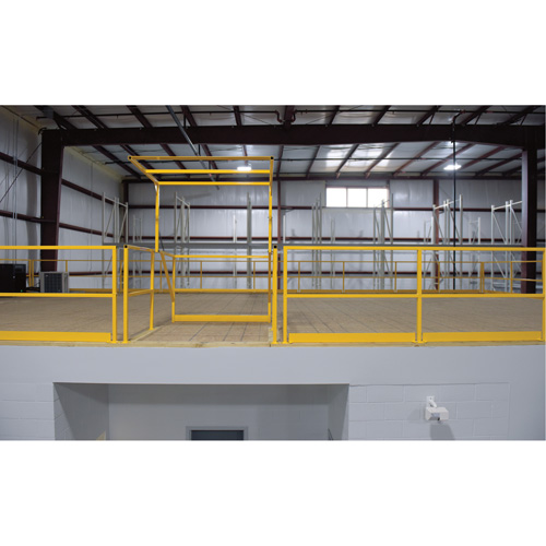 Vestil MEZZ-200 Barri&egrave;re de s&eacute;curit&eacute; pour mezzanine, 68-1/2" lo x 42" ha, 80-1/16" &eacute;lev&eacute;e, Jaune