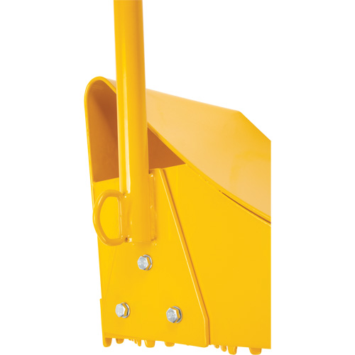 KLETON KI333 Ice Chock with Ergonomic Handle, Steel, Yellow, 8-1/16" W x 10-5/8" D x 8-13/16" H