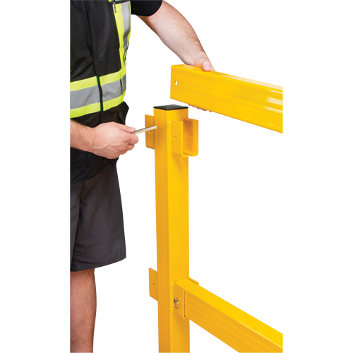 KLETON KI380 Poteau de coin pour garde-corps l&eacute;gers, Acier, 42" h, Jaune s&eacute;curit&eacute; OSHA
