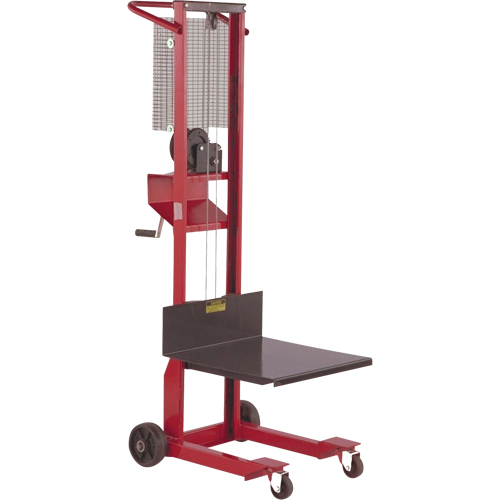 Mobile Industries 135000 Empileur &agrave; plateforme, M&eacute;canisme Treuil manuel, Capacit&eacute; de 500 lb, Levage max de 54"