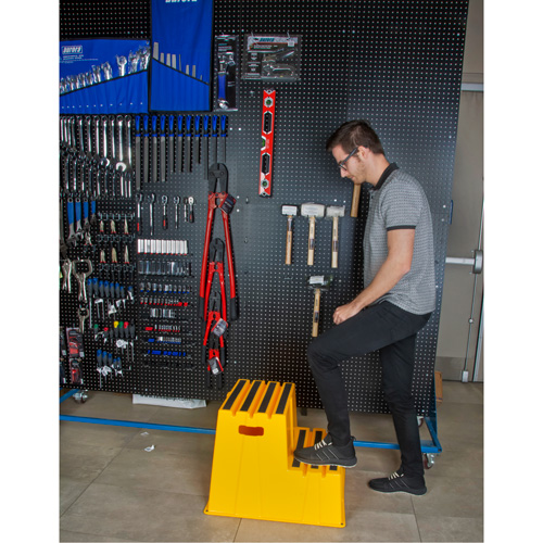 KLETON MP771 Escabeau industriel, 2 marches, 26" x 22-7/16" x Hauteur 19-11/16"