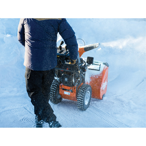 Husqvarna 970787303 Souffleuse &agrave; neige ST269, Largeur de 27" (68,58 cm)