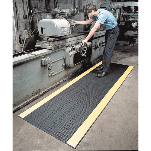 Wearwell 475.38X3X60SLTBK Kushion Walk No. 475 Mats, Slotted, 3' x 60' x 3/8", Black, PVC