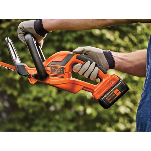 Black Decker LHT2240C Max Cordless Hedge Trimmer Kit 22