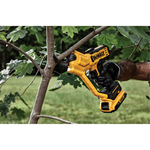 DEWALT DCPR320B 20V MAX* 1-1/2" Cordless Pruner (Tool Only)