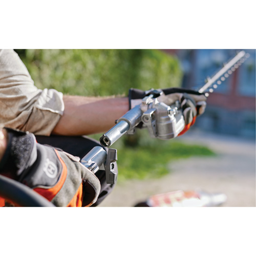 Husqvarna 970545002 Manche d&eacute;tachable pour le coupe-herbe 330LK, 28 CC