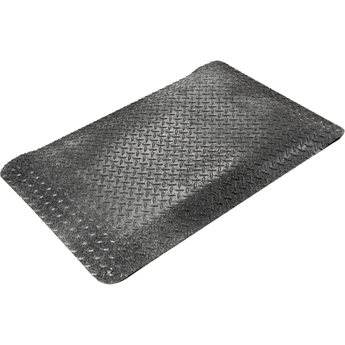Wearwell 416.916X2X50BK SpongeCote&reg; With Gritshield Mats No. 416, Diamond, 2' x 50' x 9/16", Black, PVC Sponge