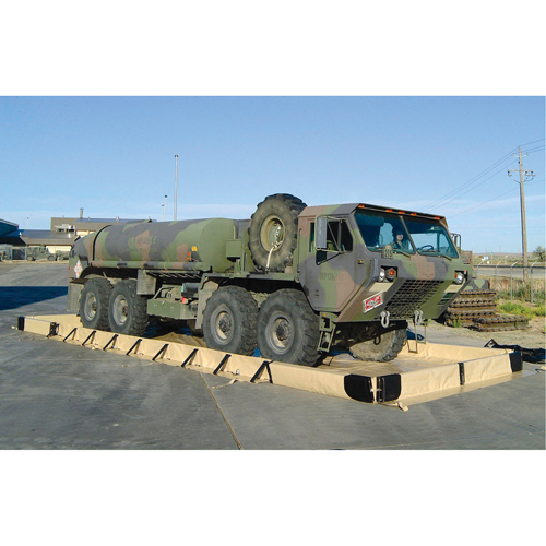 Enpac 48-14851-BK-SF Stinger Snap-foam Berm, 8901 US gal. Capacity, 85' W x 14' L x 12" H, Foam Wall