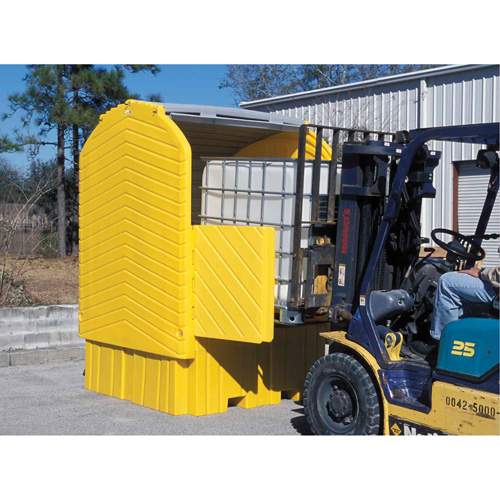Ultratech 1161 Palettes Ultra IBC HardTop avec drain, 64,5" lo x 62" la x 96" h, Capacit&eacute; de charge 8500 lb
