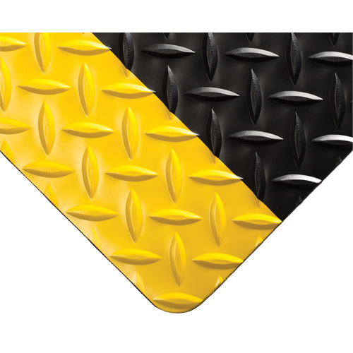 Wearwell 385.316X2X33BYL Mat No.385, Runner, 2' x 33' x 3/16", Black/Yellow
