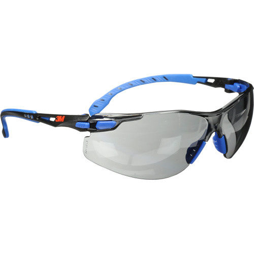 3M S1102SGAF Solus Safety Glasses with Scotchgard Lenses, Grey/Smoke Lens, Anti-Fog, Meets/Exceeds CSA Z94.3