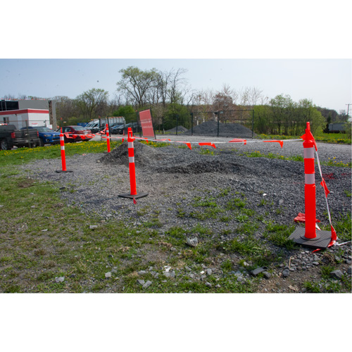 Produits de sécurité Zenith SGG105 Poteau d&eacute;lin&eacute;ateur de qualit&eacute; sup&eacute;rieure, 42" h, Orange