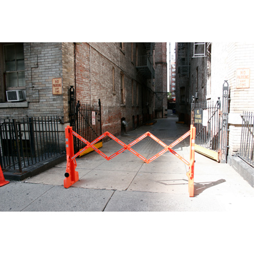 MLR International MULTI-GATE Multi-Gate Barricade, 43" H x 90" L, Orange