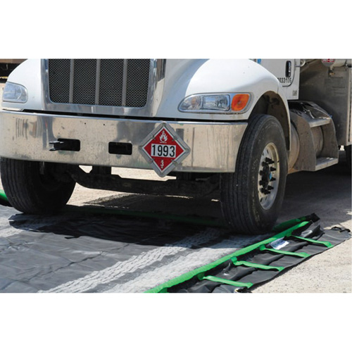 Ultratech 8721 Rapid Rise Ultra-Containment Berm&reg;, 8078 US gal. Capacity, 15' W x 72' L x 12" H, Foam Wall