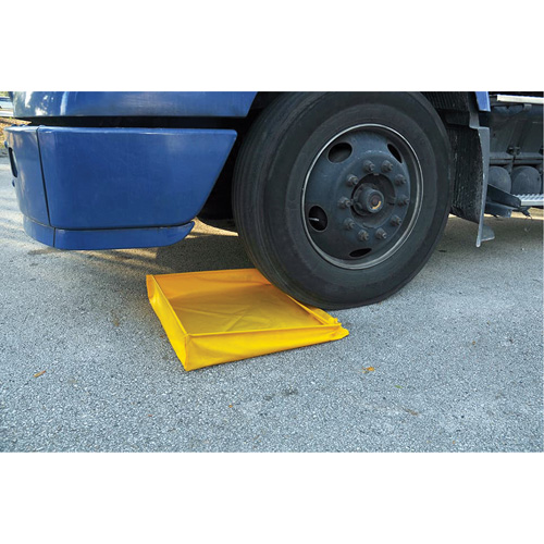 Ultratech 1332 Flexible Ultra-Utility Tray, 30" lo x 30" la x 4,8" h, Cap. de d&eacute;versement 9,5 gal. US