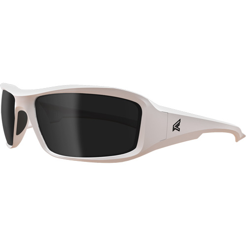 Edge Safety Eyewear XB146. Lunettes de s&eacute;curit&eacute; Brazeau, Lentille Fum&eacute;e, Anti-&eacute;gratignures, ANSI Z87+/MCEPS GL-PD 10-12/R&eacute;pond ou surpasse la norme CSA Z94.3