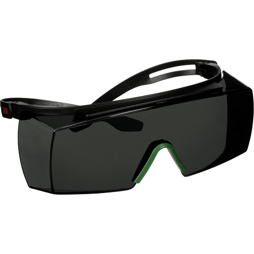 3M 7100220175 Lunettes de s&eacute;curit&eacute; SecureFit s&eacute;rie 3700 SF3730AS-BLK, Lentille Gris/IR 3.0, Anti-&eacute;gratignures, ANSI Z87+/R&eacute;pond ou surpasse la norme CSA Z94.3