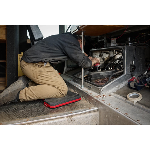 Milwaukee 48-73-6110 Packout Kneeling Pad, 18.7" L x 13.7" W, 2.2" Thick