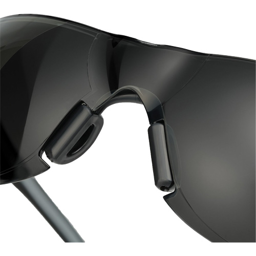Moldex 5003S-1 Lunettes de s&eacute;curit&eacute; Adapt Lite, Lentille Fum&eacute;e, Antibu&eacute;e/Anti-&eacute;gratignures, ANSI Z87+/R&eacute;pond ou surpasse la norme CSA Z94.3