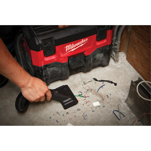Milwaukee 0880-20 Aspirateur humide/sec M18 (outil seulement), 18 V, Capacit&eacute; 2 gal.