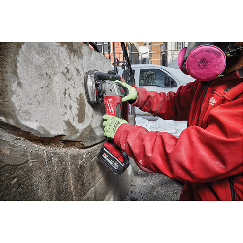 Milwaukee 2881-20 Meuleuse avec interrupteur &agrave; glissi&egrave;re Lock-On M18 Fuel