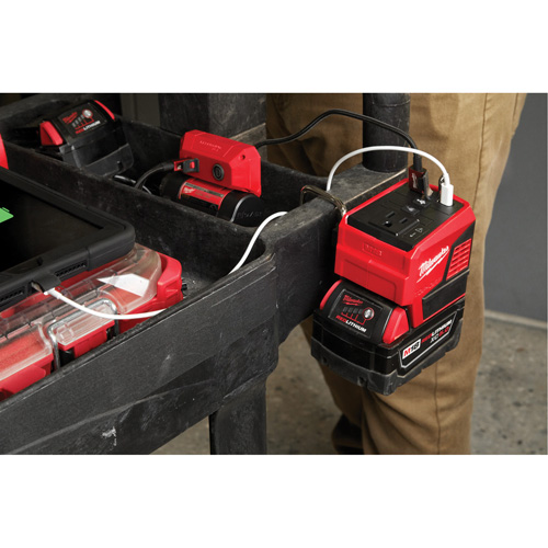 Milwaukee 2846-20 Bloc d'alimentation M18 Top-Off, 175 W