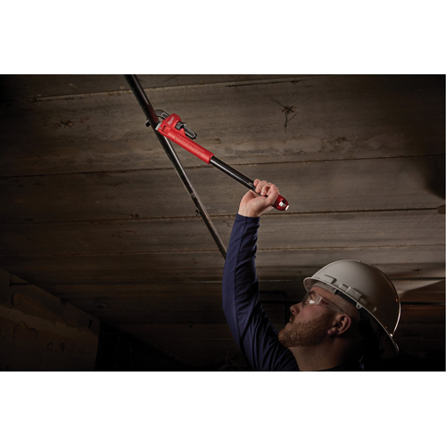 Milwaukee 48-22-7314 Cl&eacute; &agrave; tuyau adaptable Cheater, Cap des m&acirc;choires 2-1/2", Longueur 18"/24"/10", Fini Rev&ecirc;tement en poudre, Prise Ergonomique
