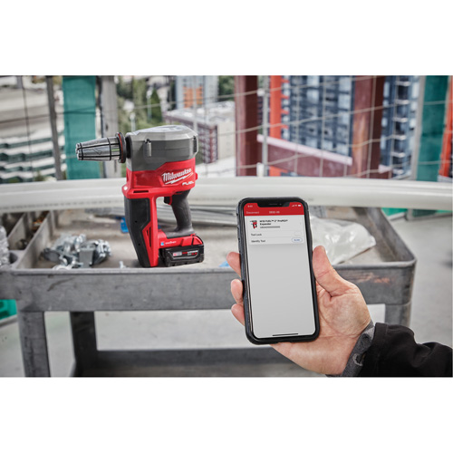 Milwaukee 2932-22XC Ensemble &agrave; mandriner les tubes sans fil M18 Fuel ProPEX avec One-Key
