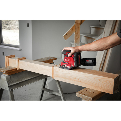 Milwaukee 2649-20 Ponceuse orbitale M18
