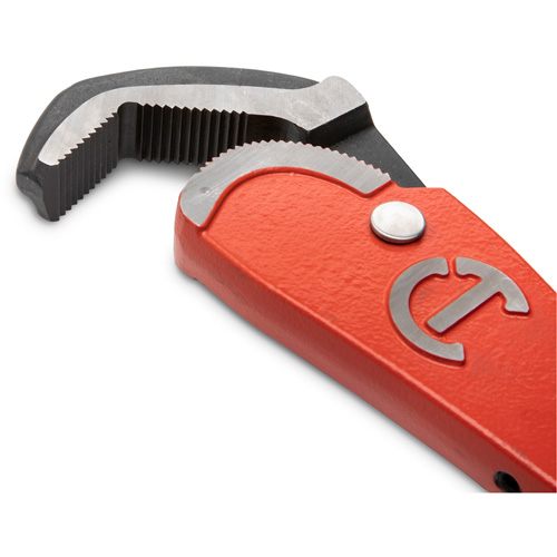 Crescent 037103332318 Cl&eacute; pour tuyau en acier auto-ajustable, Cap des m&acirc;choires 2-1/2", Longueur 16", Fini Rev&ecirc;tement en poudre, Prise Non-ergonomique