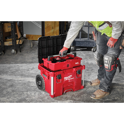 Milwaukee 48-22-8427 Boîte &agrave; outils sur roues PACKOUT, 18" x 22" x 19-1/2", Noir/Rouge