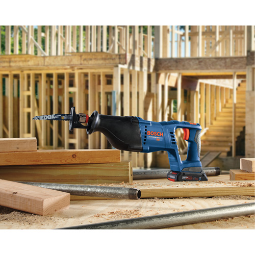 Bosch CRS180B Scie alternative avec poign&eacute;e en D (outil seulement), 18 V, Lithium-ion Bloc-pile, 2700 coups/min