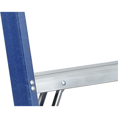 Featherlite 6304 Escabeaux industriels (s&eacute;rie 6300), 4', Fibre de verre, Capacit&eacute; 250 lb, Type 1