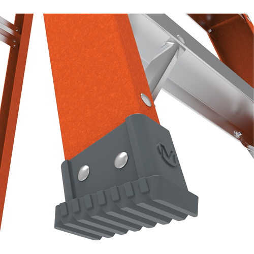 Metaltech E-SLFB4T1A BuildMan&reg; Step Ladder, 4', Fibreglass, 300 lbs. Capacity, Type 1A