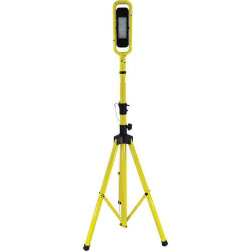 Lind Equipment LE971LED-TRM Beacon Infinity Light Tripod with Magnetic Mount, LED, 40 W, 5400 Lumens, Plastic/Aluminum Housing