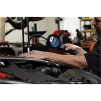 LINCOLN INDUSTRIAL 980 D&eacute;bitm&egrave;tre &eacute;lectronique de lubrifiant avec rallonge flexible &agrave; 90°