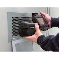 FLIR 72501-0102 Cam&eacute;ra thermique T1020 HD avec Viewfinder & objectif 28°, 800 x 480 pixels, -40° - 2000°C (-40° - 3632°F), 20 mK