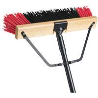 M2 Professional PB-700-RB24 Balai-brosse &agrave; manche renforc&eacute; Ryno, 24", Ferme, Soies PVC