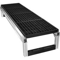 Wearwell FP2X8X18X72BK Trousse de plateforme de travail modulaire en aluminium &agrave; drainage ouvert FOUNDATION, 18" la x 72" pr, Capacit&eacute; de 400 lb, Enti&egrave;rement soud&eacute;