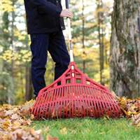 Garant GPLR24C R&acirc;teau &agrave; feuilles, Lame 24", Manche Bois, Lame Plastique
