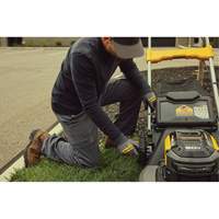 DEWALT DCMWSP700Y2-CA 60V MAX* Brushless Cordless RWD Mower Kit, Self-Propelled Walk-Behind, Battery Powered, 21" Cutting Width