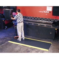 Wearwell 414.1516X6X75BYL SpongeCote&reg; Ultrasoft Mats No. 414, Diamond, 6' x 75' x 15/16", Black/Yellow, PVC Sponge