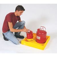 Ultratech 1335 Flexible Ultra-Utility Tray&reg;, 12" L x 12" W x 4.8" H, 1.5 US Gal. Spill Capacity